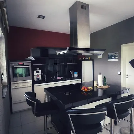 Fietes Achternutkiek بيت للعطل