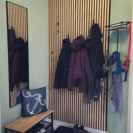 Fietes Achternutkiek بيت للعطل *